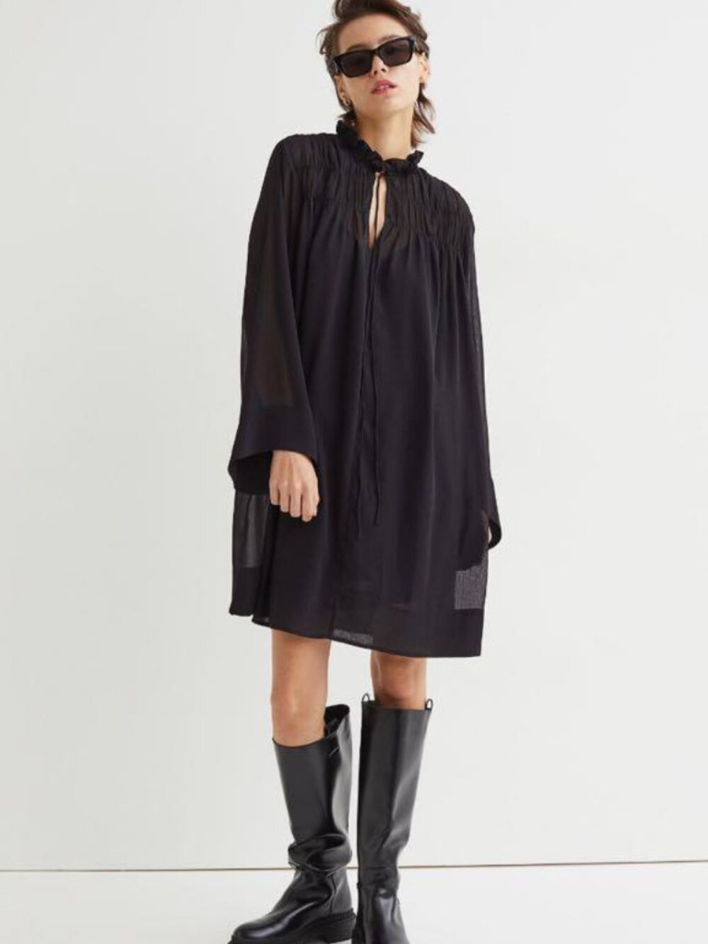 H&M Size XXL Crinkle Chiffon Black Ruffle V-Neck Tie Long Sleeve Mini Dress